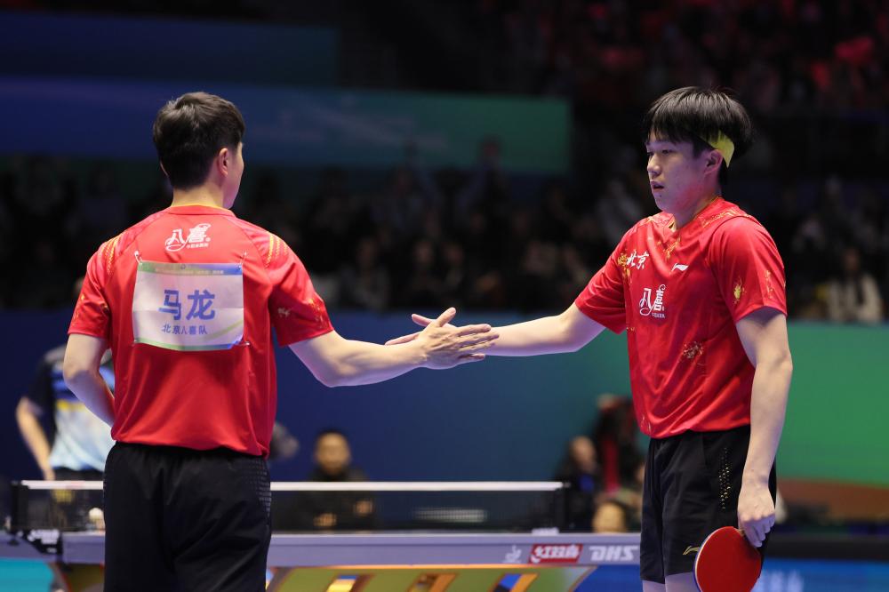 再见！大连外援社媒发文自宣离队，曾效力阿贾克斯，两队友送祝福